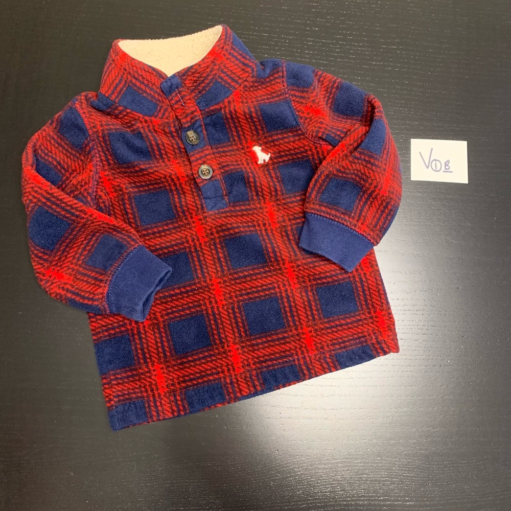 $3.00 💝 Carter's 12m Navy and Red Sweater
